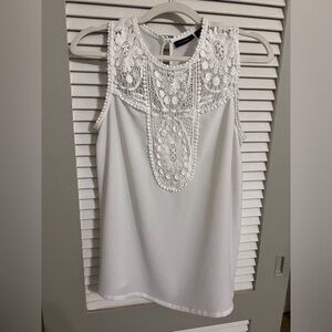 Halogen White lace top tunic style shirt- size medium